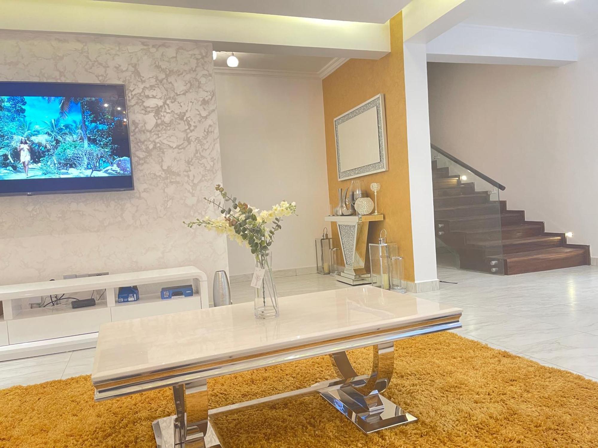 The Vittins Apartman Accra Kültér fotó