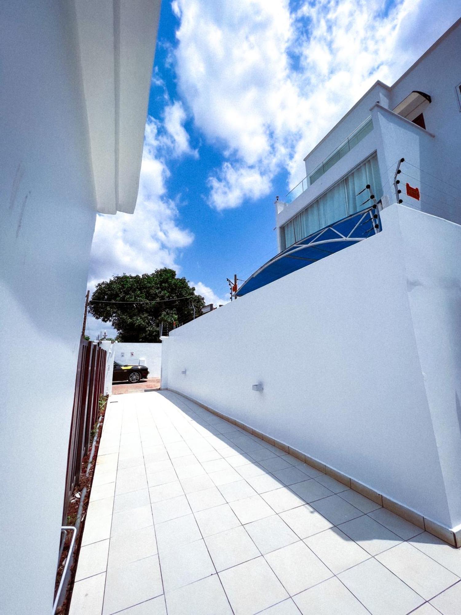 The Vittins Apartman Accra Kültér fotó